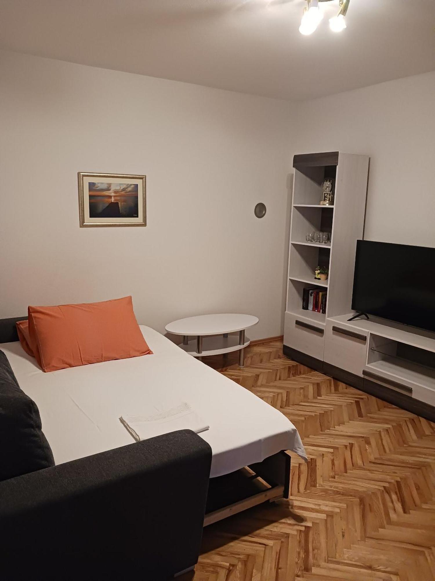 Apartments Marino - Near Family Friendly Beach Supetar Eksteriør bilde